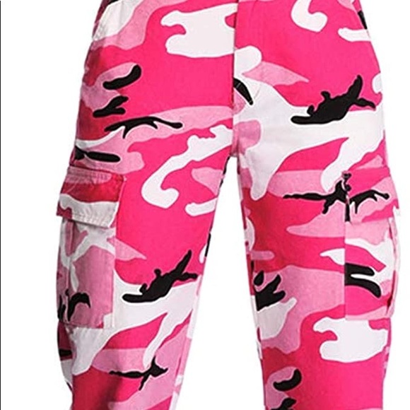 Pink white and black super cute cargo camo pants - Picture 1 of 2